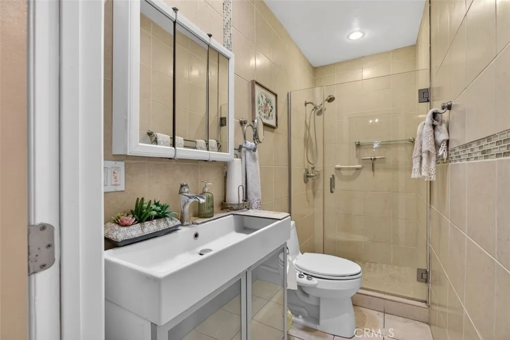 Additional image 57 of 820 S Kenneth, Burbank, CA 91501