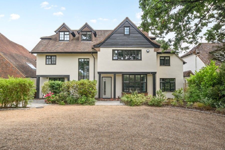 5 bed detached house to rentWoodham, Surrey KT15