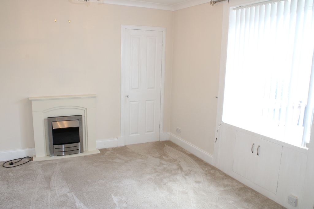 Additional image 4 of 2 bed property to rentMain Road, Port Glasgow PA14