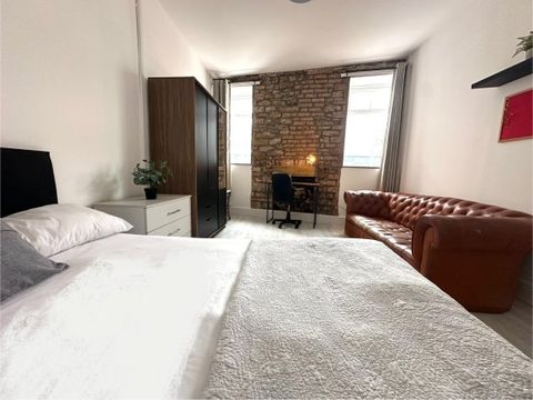 Henrietta Street, Swansea, Swansea SA1