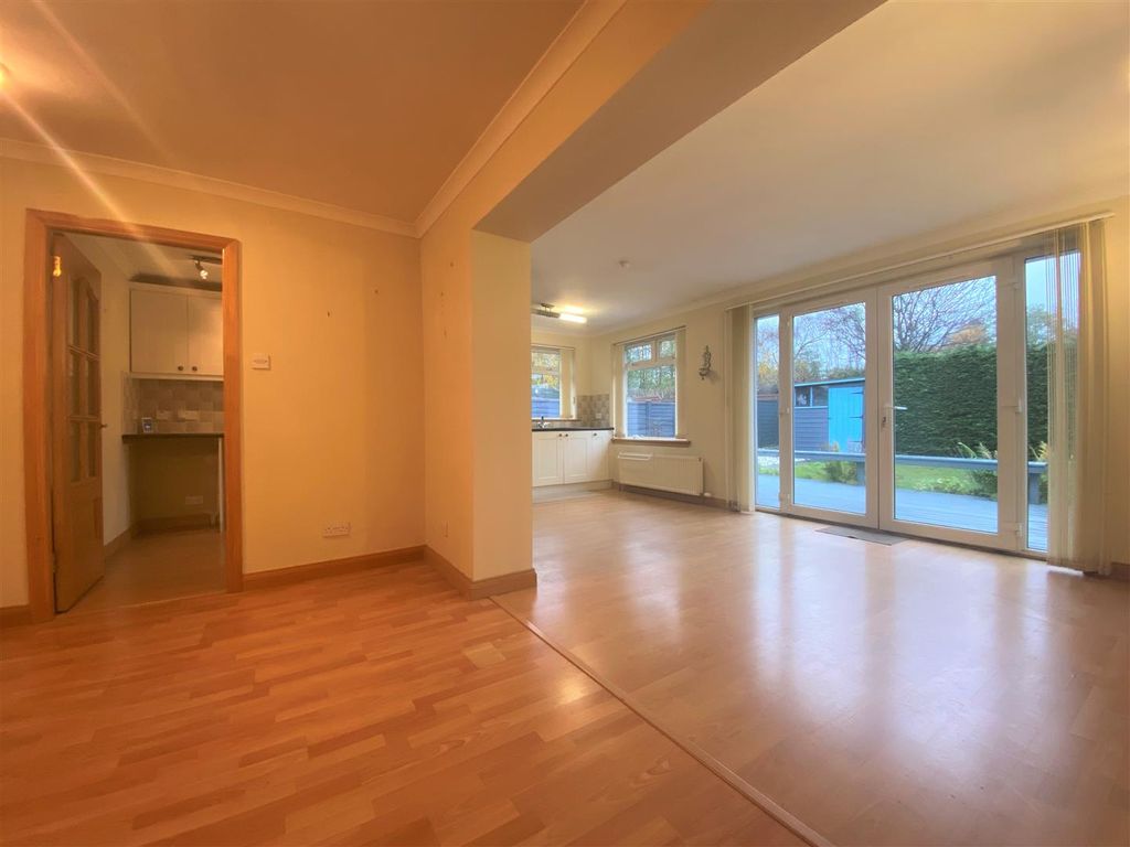 Additional image 6 of 2 bed semi-detached bungalow to rentMuirend Gardens, Perth PH1