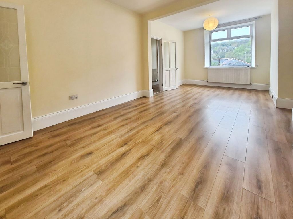 Additional image 3 of 3 bed detached house to rentLawn Terrace, Crumlin, Newport NP11
