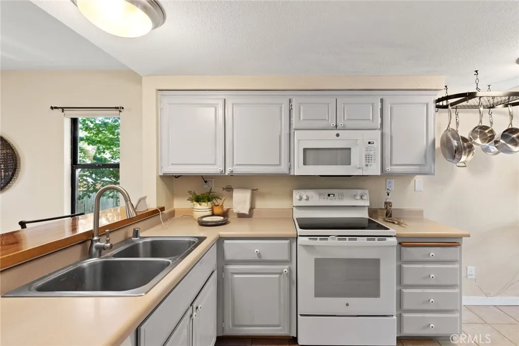 Additional image 10 of 2849 Pennyroyal Dr, Chico, CA 95928