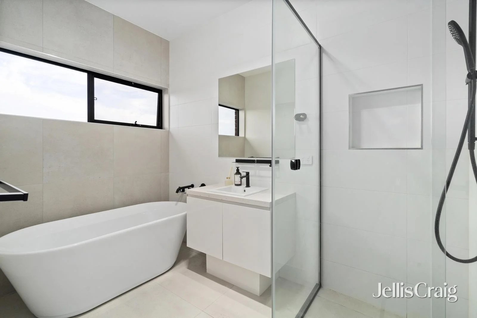Additional image 9 of 14 Glenfern Avenue, Doncaster VIC 3108