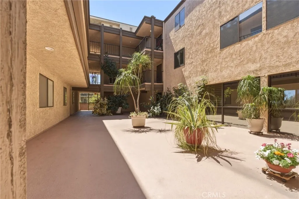Additional image 20 of 605 Redondo Ave Unit 304, Long Beach, CA 90814