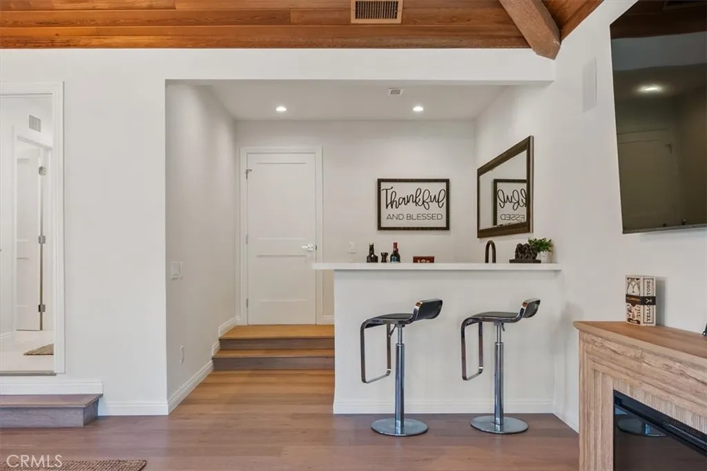 Additional image 111 of 834 Moorside Drive, Glendale, CA 91207