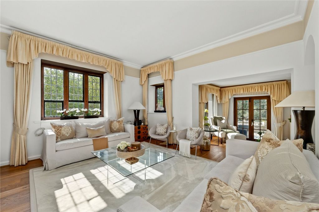 Additional image 2 of 8 bed detached house to rentYaffle Road, Weybridge KT13