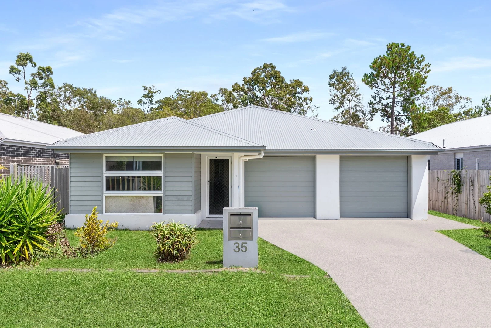 35 Farmer Place, Park Ridge QLD 4125