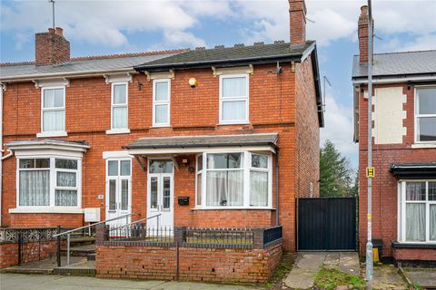 Woodfield Avenue, Penn, Wolverhampton, West Midlands WV4