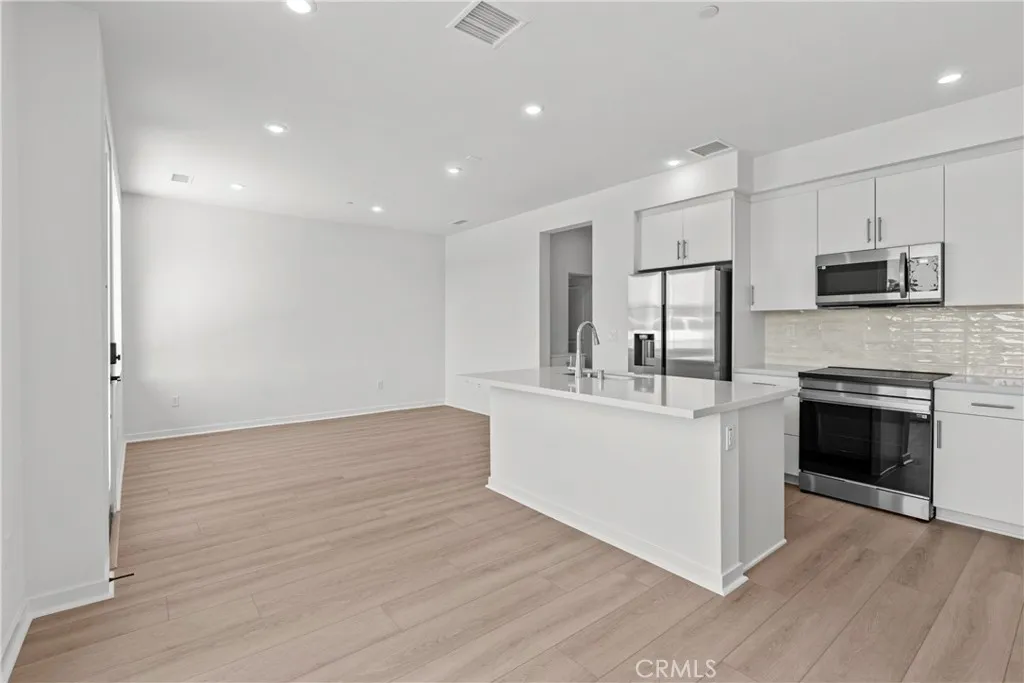 Additional image 6 of 3679 W S. Eichler Paseo Unit 2, Ontario, CA 91761