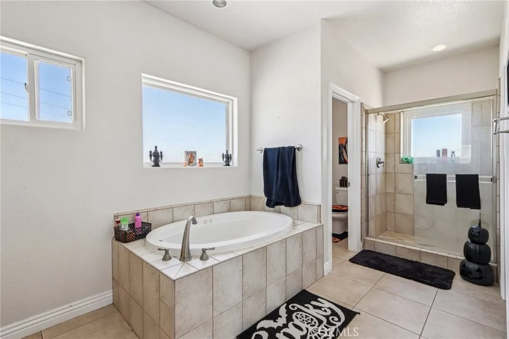 Additional image 27 of 8294 Aster Road, Oak Hills, CA 92344