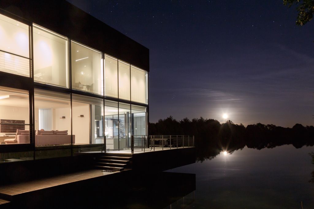 Additional image 15 of 4 bed villa to rentThe Glasshouse, 2 Huntsmans Causeway, Coln Waters, Lechlade, Gloucestershire GL7