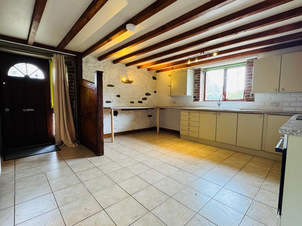 3 bed barn conversion to rentDrefach, Llanybydder SA40 photo 4