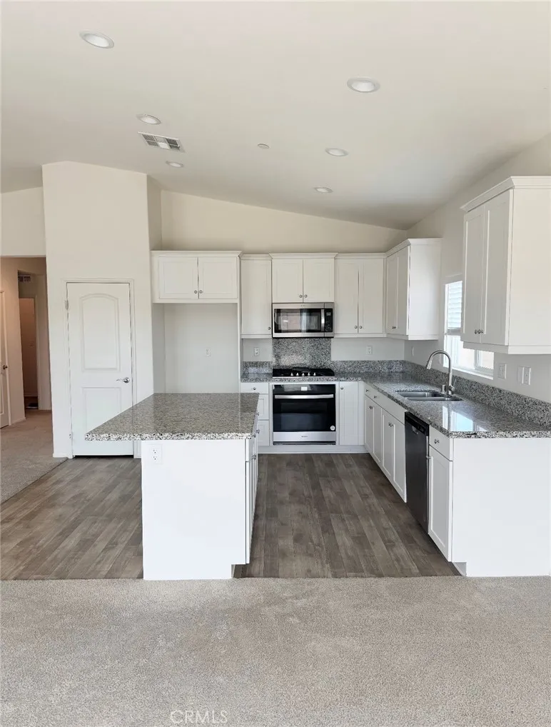 Additional image 11 of 11989 Bellehaven Way, Victorville, CA 92392