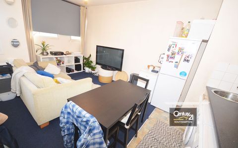 |Ref: R152050|, Hanover Buildings, Southampton SO14