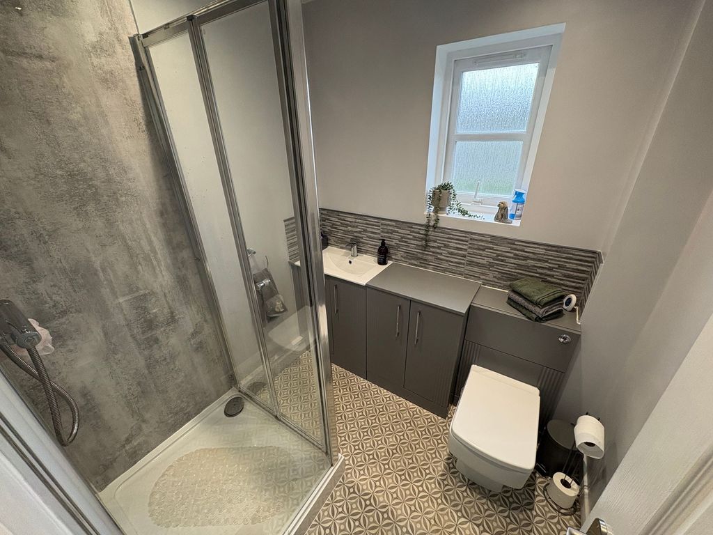 Additional image 9 of 2 bed flat to rentKirklands, Renfrew PA4