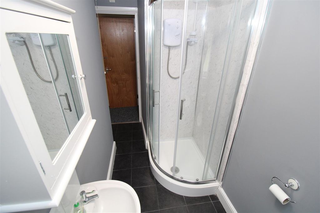 Additional image 9 of 4 bed semi-detached house to rentPark Street Treforest, Pontypridd CF37