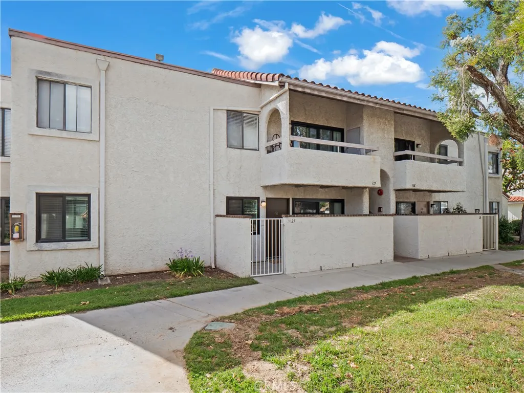 Additional image 48 of 25011 Peachland Avenue Unit 127, Newhall, CA 91321