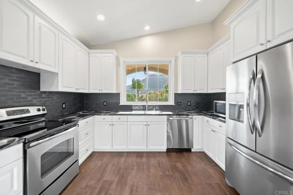 Additional image 11 of 1107 Saint George Drive, El Cajon, CA 92019