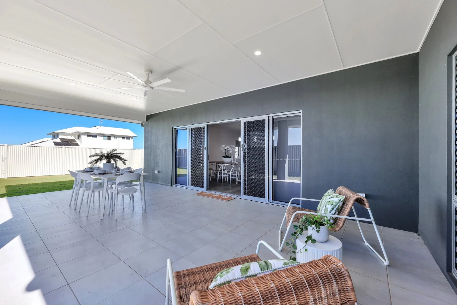 11 Stapleton Avenue, Innes Park QLD 4670 photo 4
