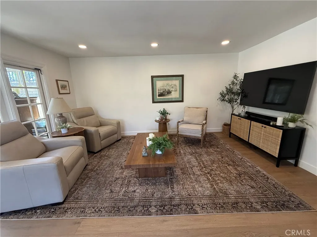 Additional image 12 of 720 Starlight Heights Dr, La Canada Flintridge, CA 91011