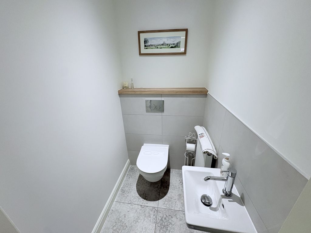 Additional image 10 of 3 bed semi-detached house to rentJobson Avenue, Beverley HU17