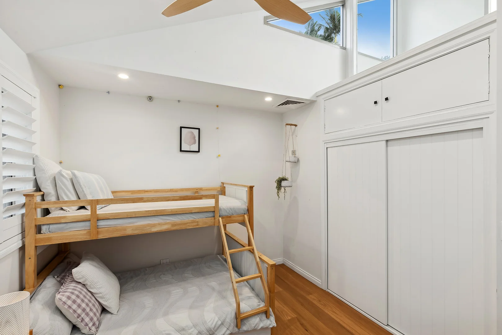 Additional image 9 of 295a The Round Drive, Avoca Beach NSW 2251