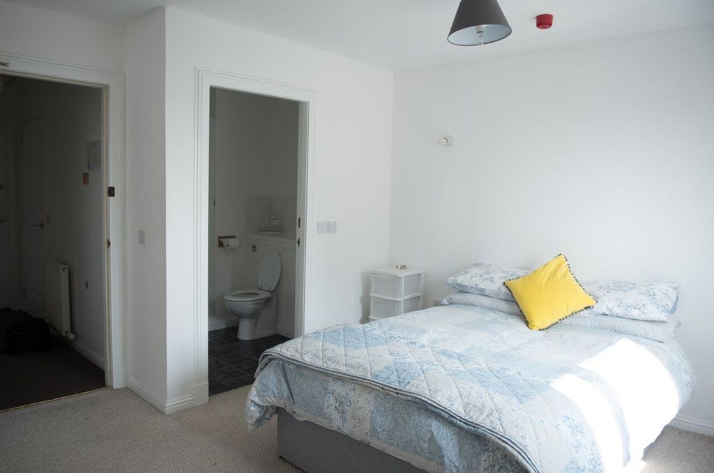 Additional image 12 of 4 bed semi-detached house to rentLawson Place, Dundee DD3