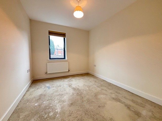 Additional image 8 of 2 bed flat to rentHillview Place, Newbury RG14