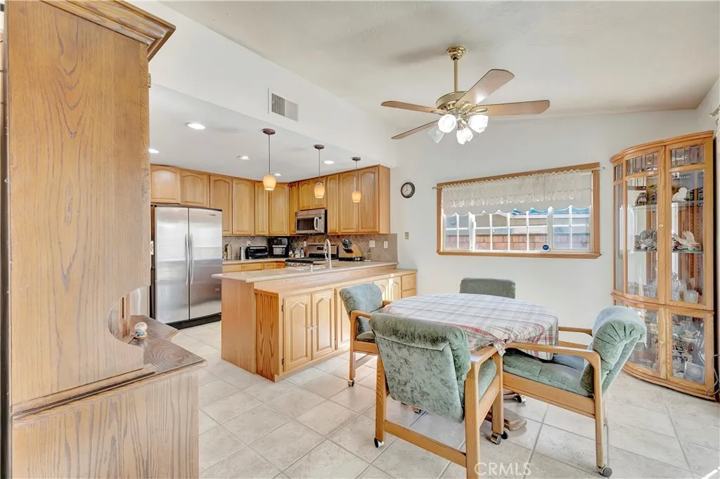 Additional image 24 of 850 E Oak Hill St, Ontario, CA 91761