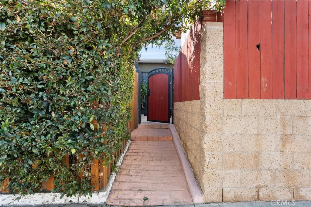 Additional image 45 of 3903 W 59th Place, Los Angeles, CA 90043