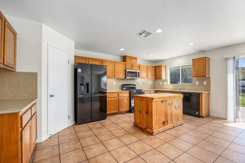 Additional image 41 of 4979 Cimarron Way, San Diego, CA 92154