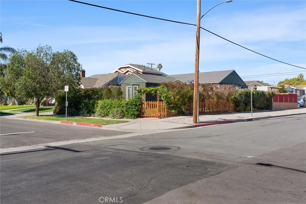 Additional image 60 of 3903 W 59th Place, Los Angeles, CA 90043