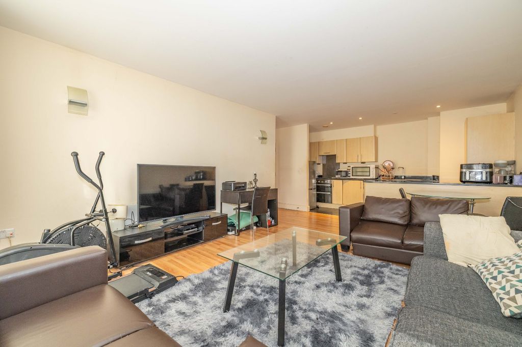 Additional image 3 of 2 bed flat for saleNew Dover Road, Canterbury, Kent CT1