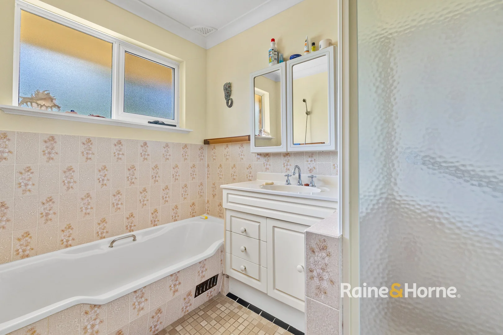Additional image 10 of 6 Iris Place, Woy Woy NSW 2256