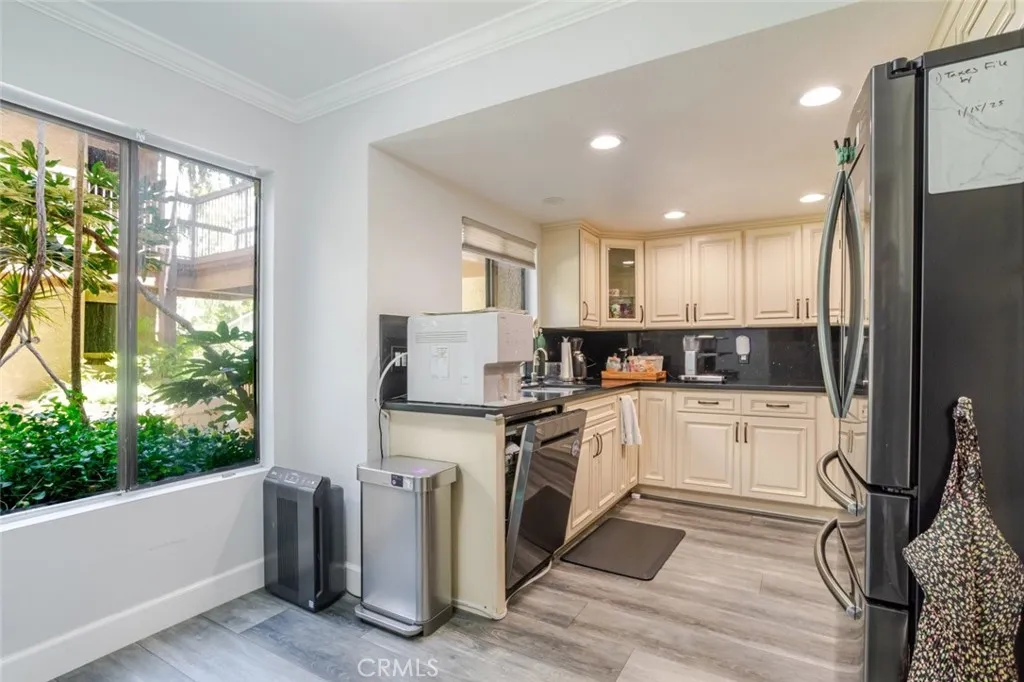 Additional image 43 of 236 N Louise Street Unit 104, Glendale, CA 91206