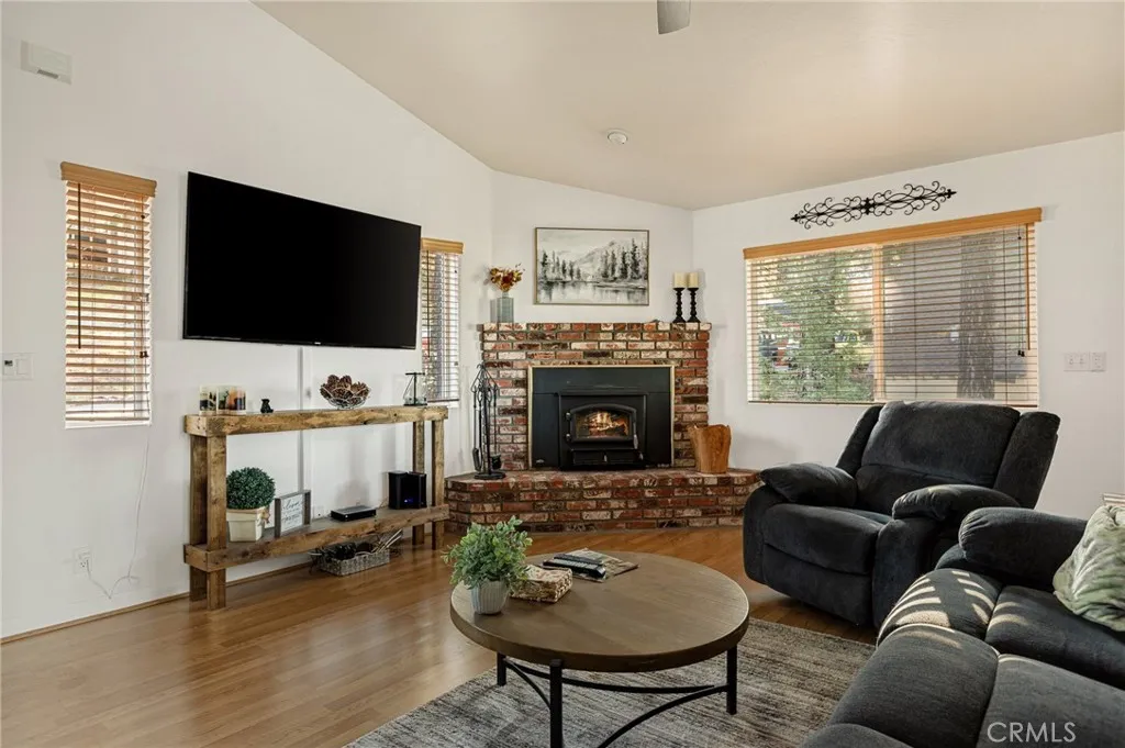 Additional image 39 of 30701 Knoll View Dr, Running Springs, CA 92382