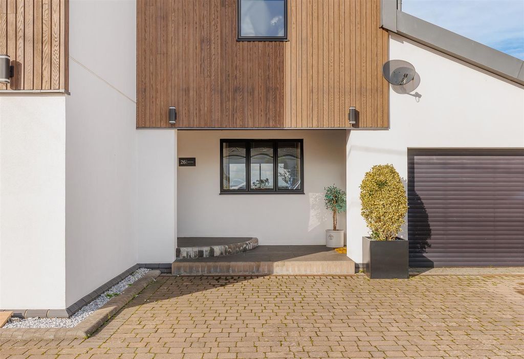 Additional image 14 of 5 bed detached house for saleBattery Road, Cowes PO31