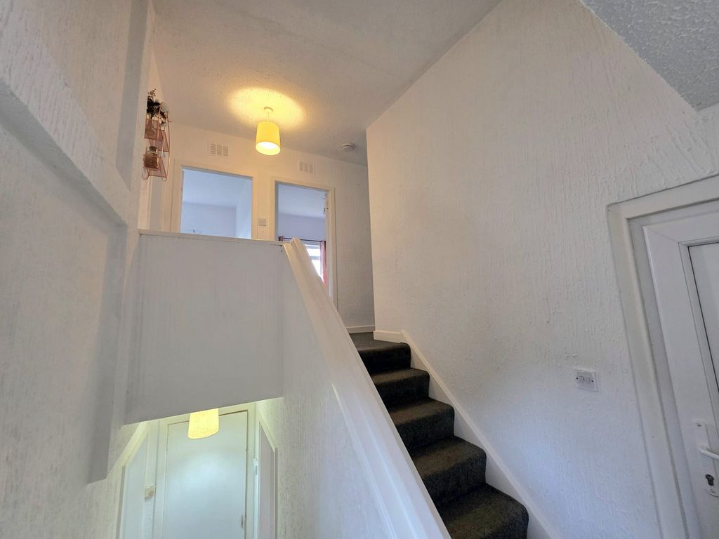 Additional image 5 of 3 bed end terrace house to rentBeech Road, Bathgate EH48