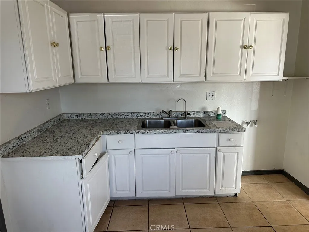 Additional image 14 of 709 Caliente Dr, Barstow, CA 92311
