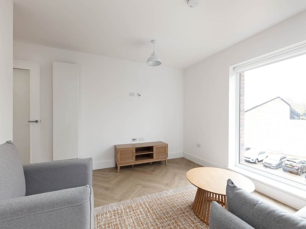 Additional image 6 of 1 bed flat to rentFestival Court, Festival Park, Glasgow G51