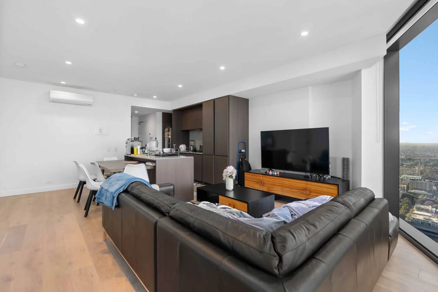 Additional image 2 of 5003/160 Victoria Street, Carlton VIC 3053
