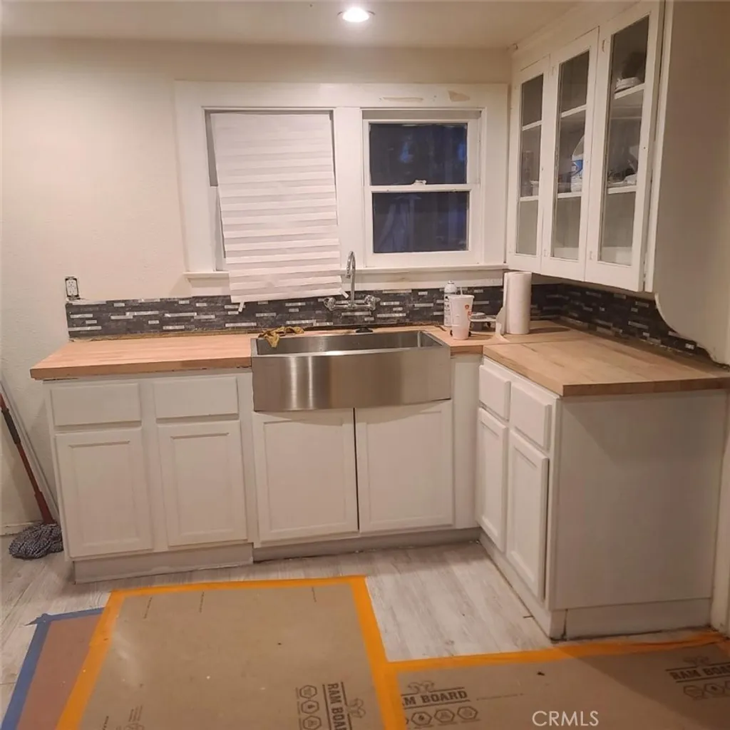 Additional image 4 of 10560 Robinson Avenue, Riverside, CA 92505