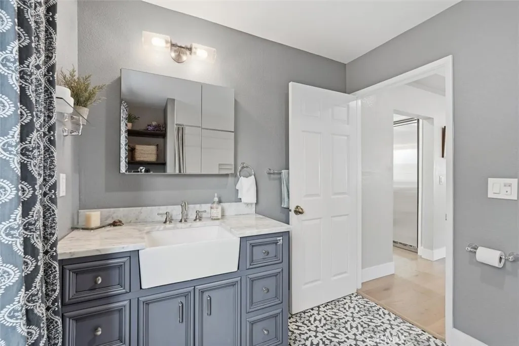 Additional image 110 of 2220 Clark Ln #B, Redondo Beach, CA 90278