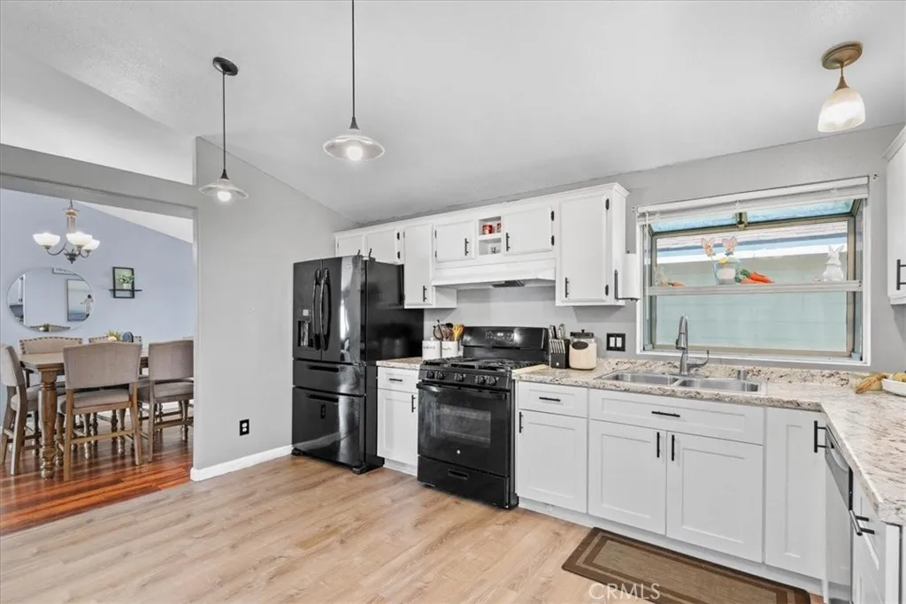 Additional image 51 of 140 Pioneer Avenue W Unit 31, Redlands, CA 92374