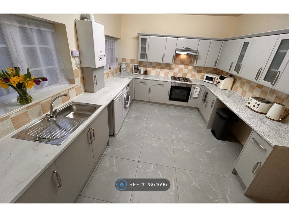 Additional image 10 of 4 bed detached house to rentSagars Road, Wilmslow SK9