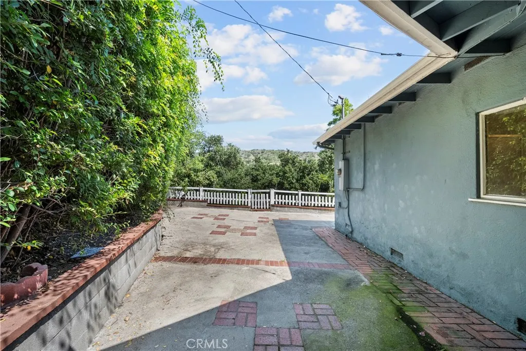 Additional image 30 of 649 Atkins Dr, Glendale, CA 91206