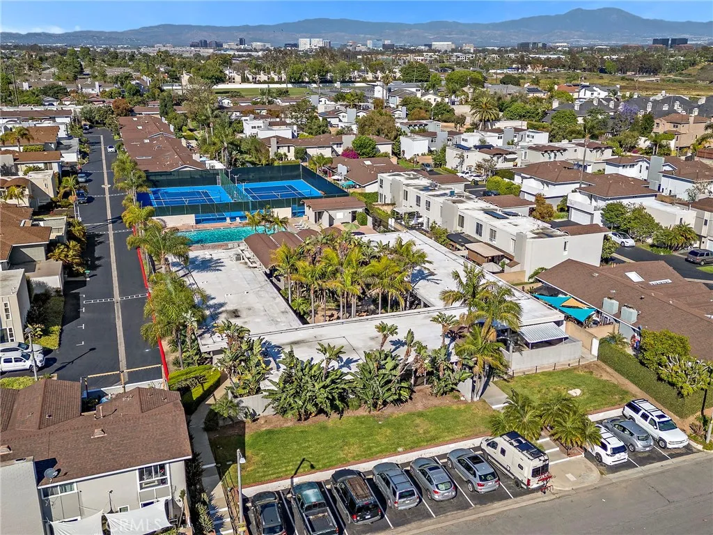 Additional image 83 of 359 Ravello Lane, Costa Mesa, CA 92627