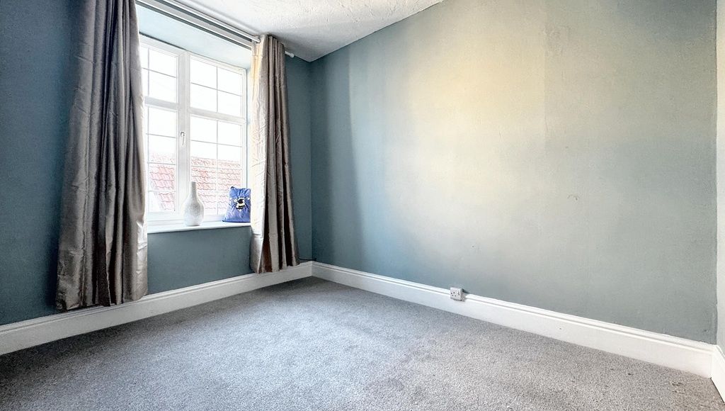 Additional image 7 of 3 bed semi-detached house to rentElborough Avenue, Bristol BS49