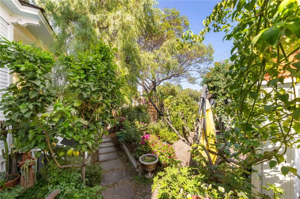 Additional image 133 of 628 W 10th Street, Long Beach, CA 90813